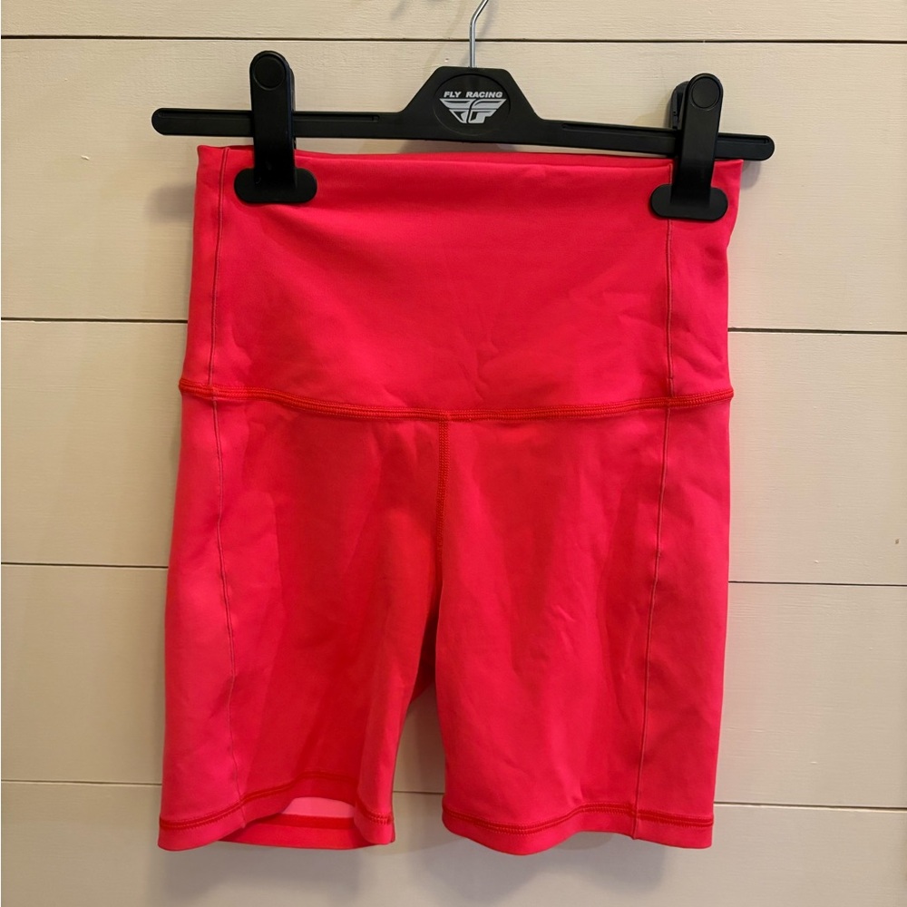 Left on Friday Women's Super Moves 5” Shorts